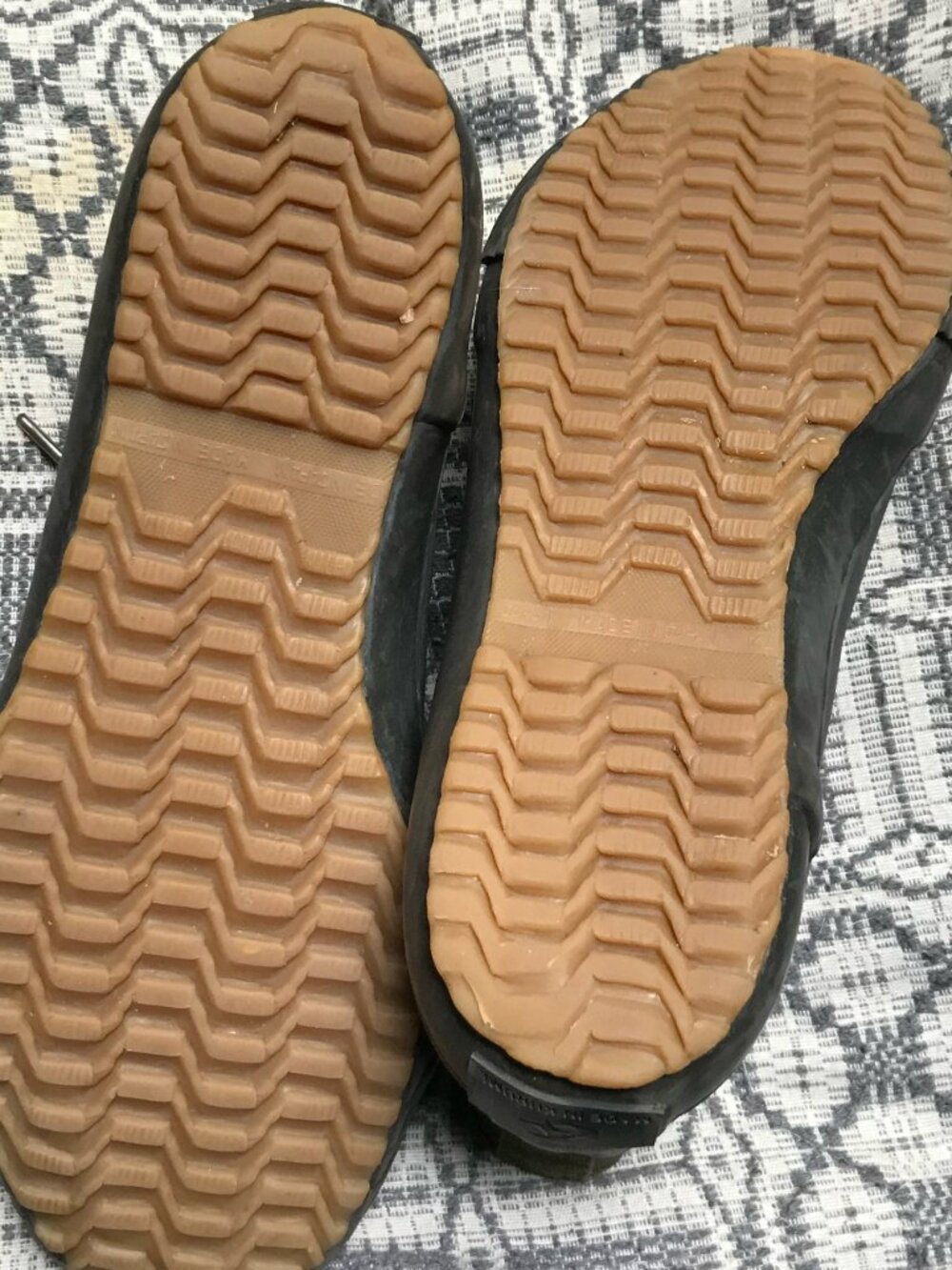 Moonstar olive green ALWEATHER RF sneakers, Japanese size 26. (Fit US Wmn's 10) - Picture 4 of 4